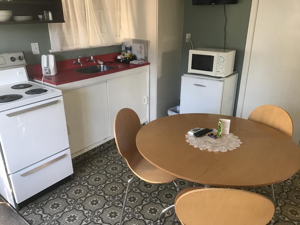 Windsor Lodge & Caravan Park Waitahanui Екстер'єр фото