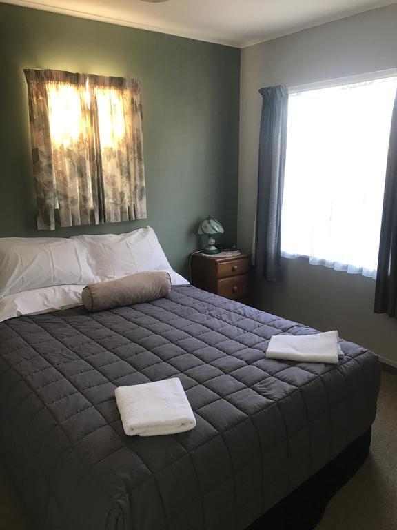 Windsor Lodge & Caravan Park Waitahanui Екстер'єр фото